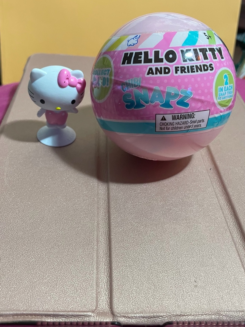 Hello Kitty Pink and White Snapz Collectible Figure Set (surprise inside)